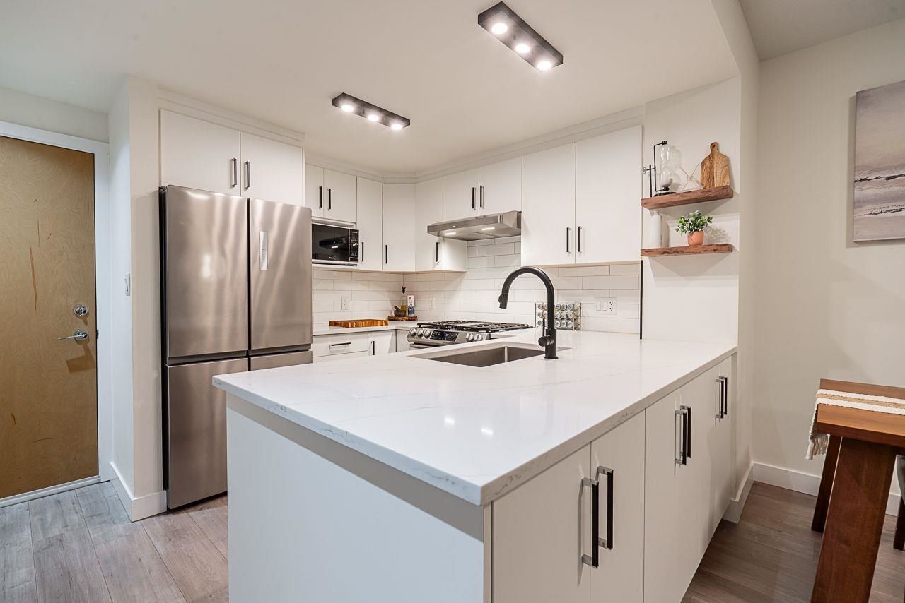 2903 2289 YUKON CRESCENT, Burnaby BC V5C 0B2