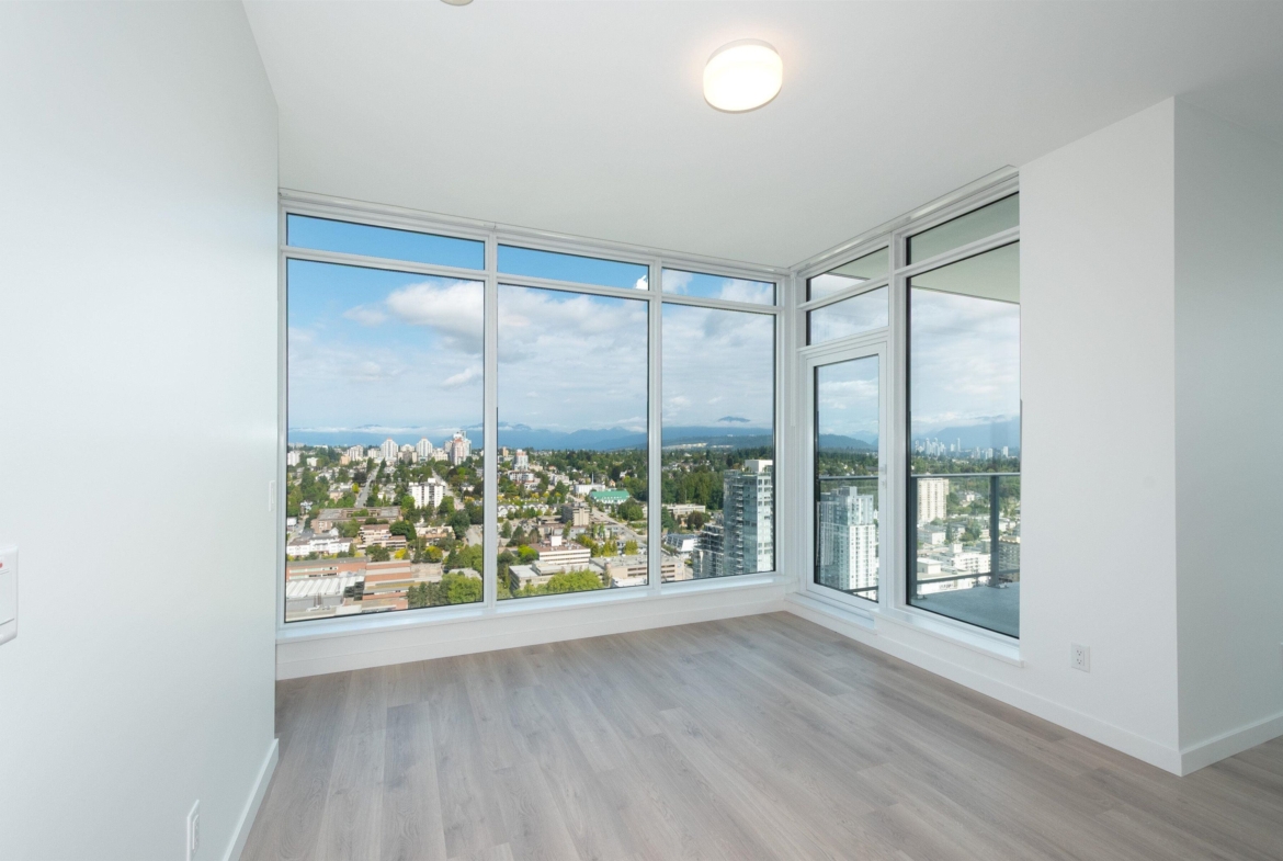 4004 680 Quayside Drive