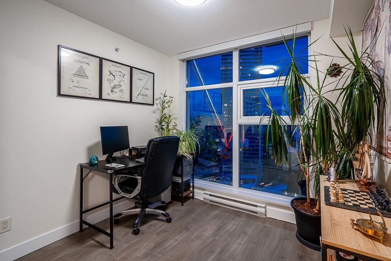 2903 2289 YUKON CRESCENT, Burnaby BC V5C 0B2
