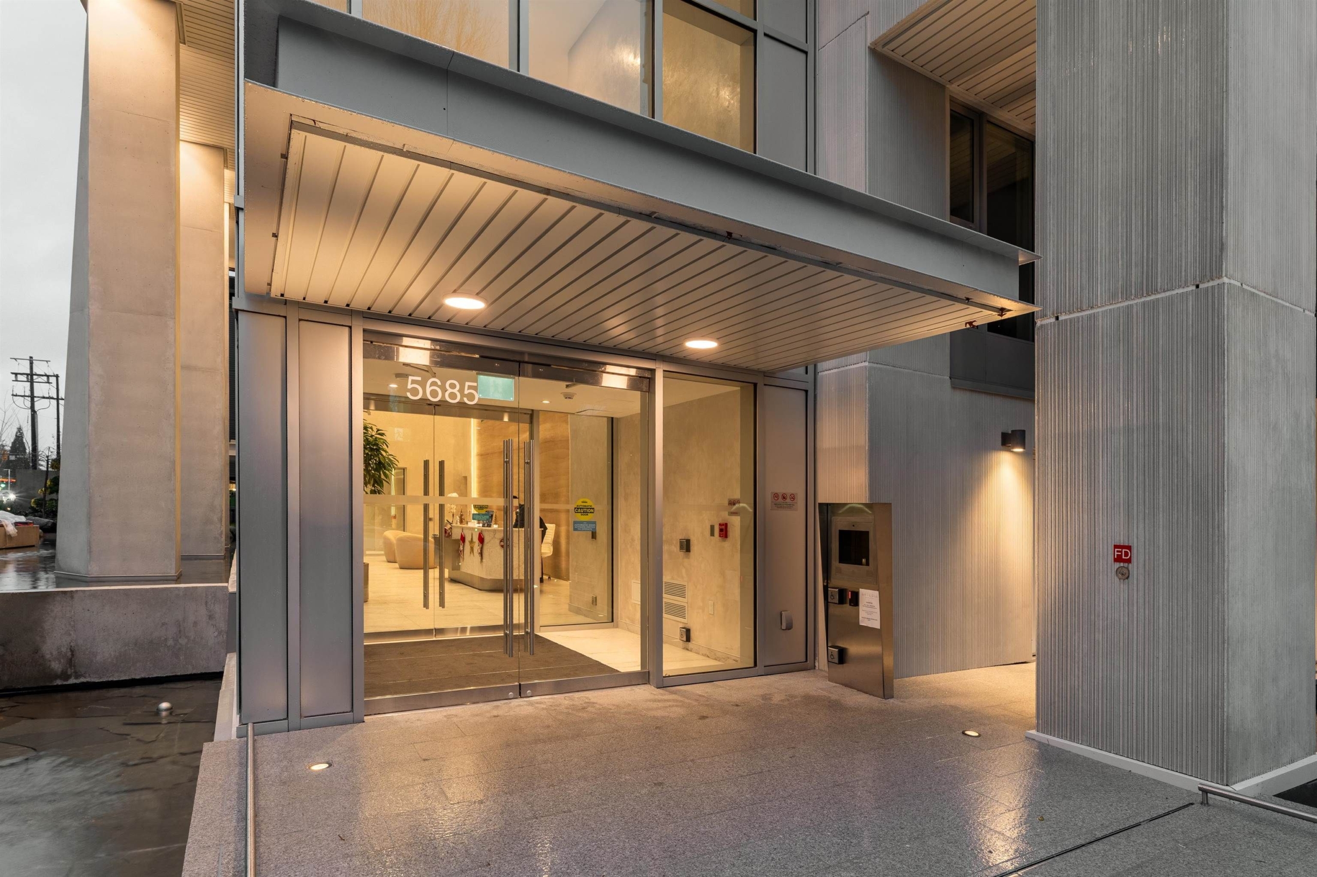 1306 5685 HALLEY AVENUE, Burnaby BC V5H 0L9