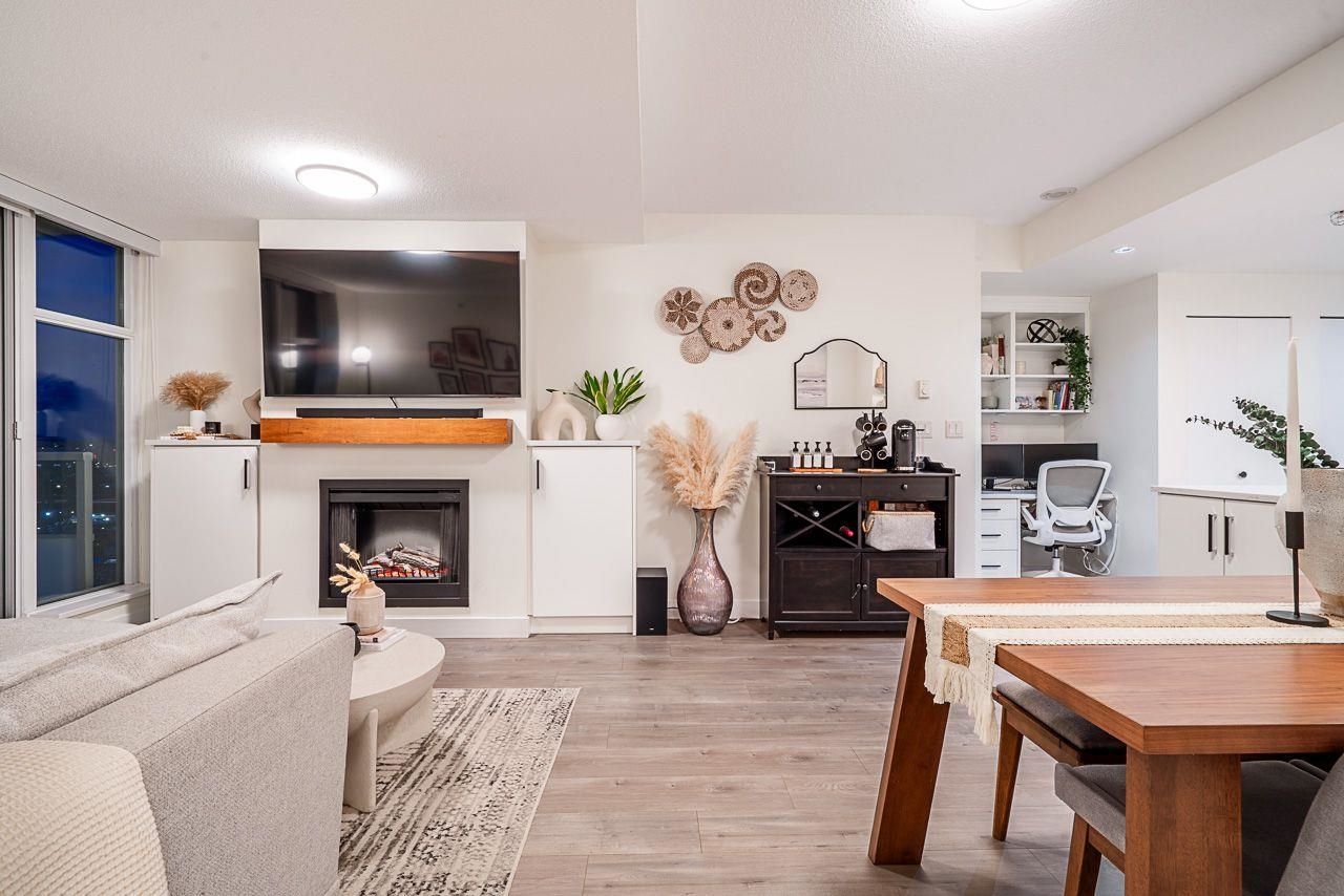 2903 2289 YUKON CRESCENT, Burnaby BC V5C 0B2