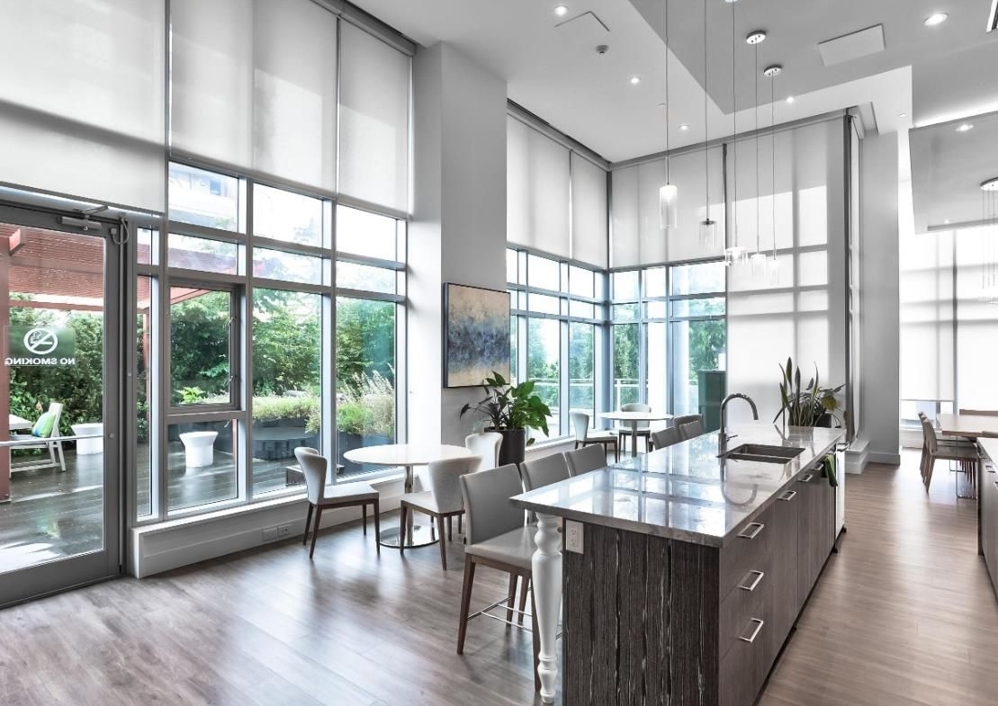 520 COMO LAKE AVENUE, Coquitlam BC V3J 0E8