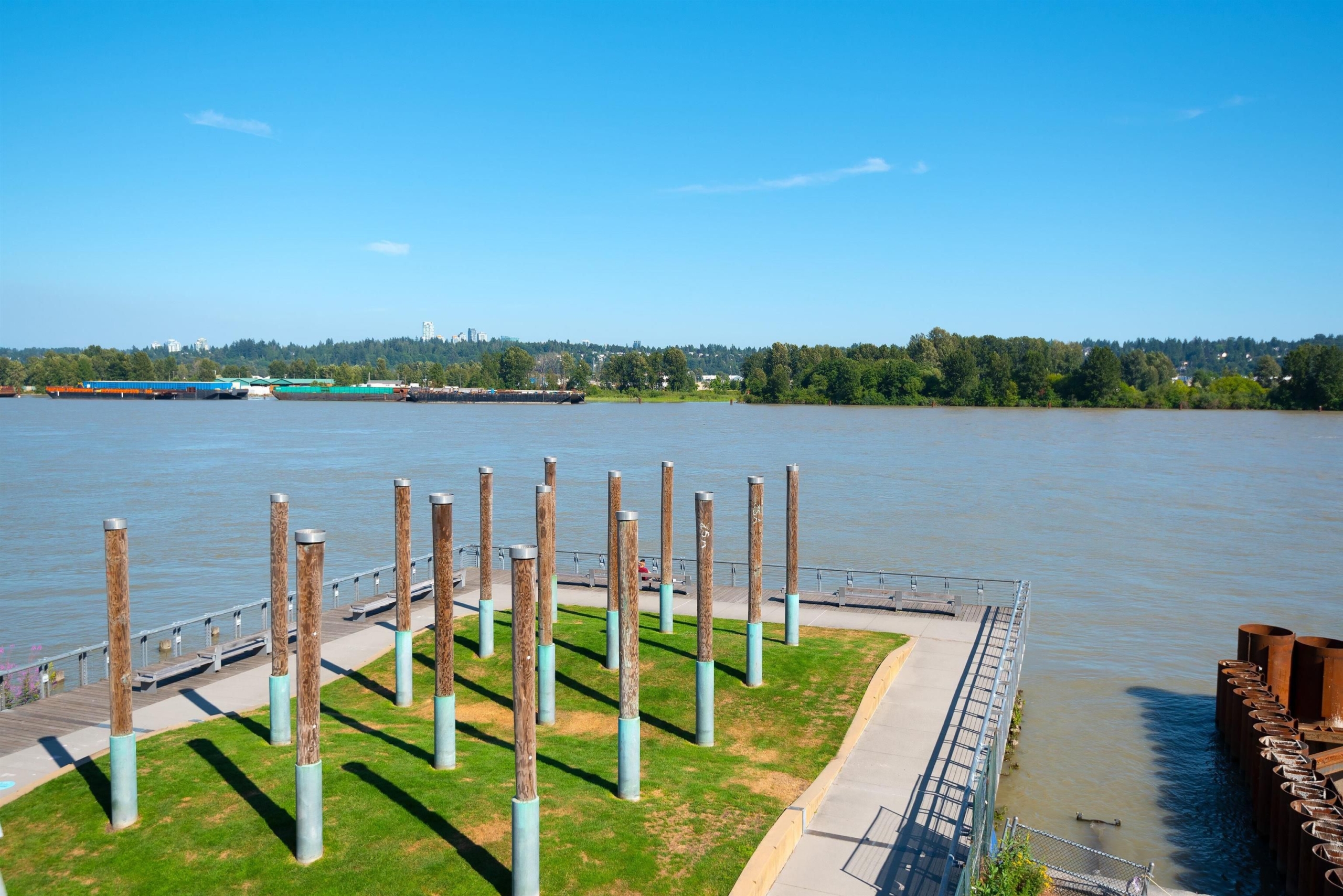 4004 680 Quayside Drive