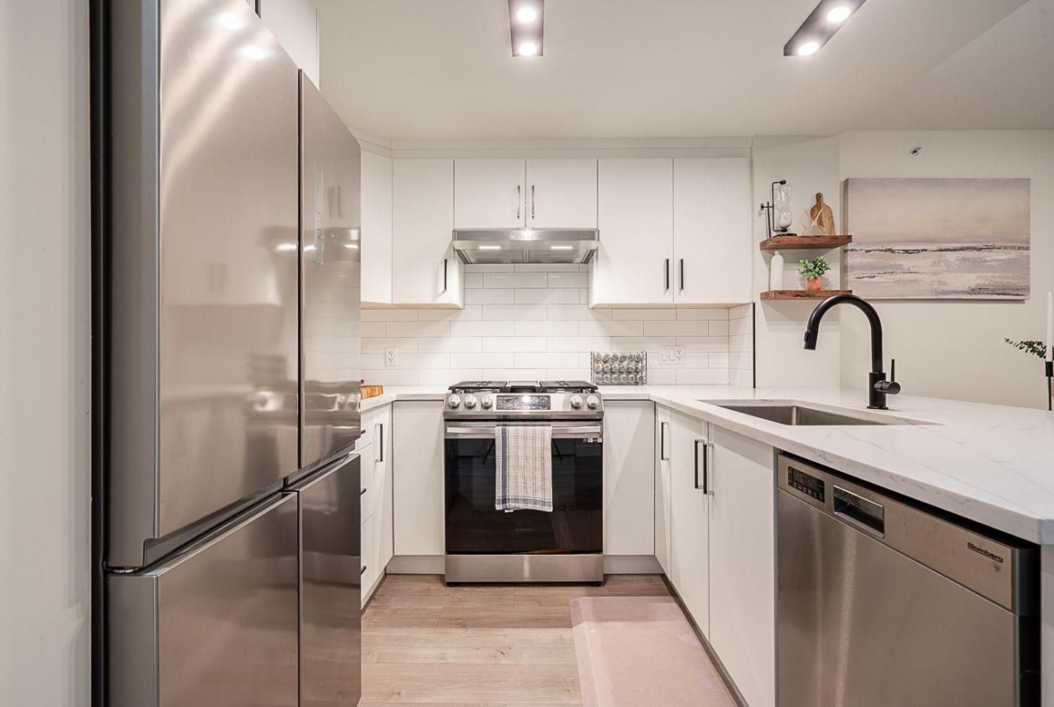 2903 2289 YUKON CRESCENT, Burnaby BC V5C 0B2