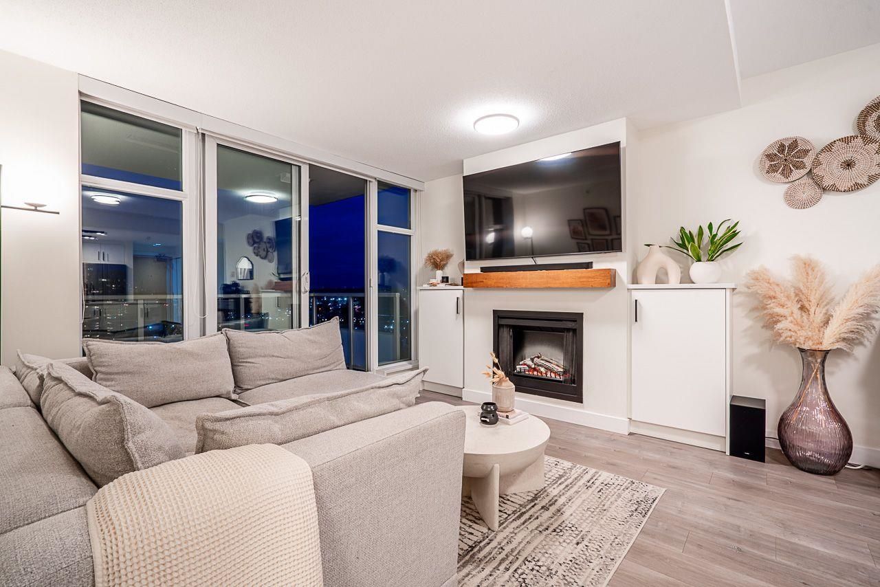 2903 2289 YUKON CRESCENT, Burnaby BC V5C 0B2