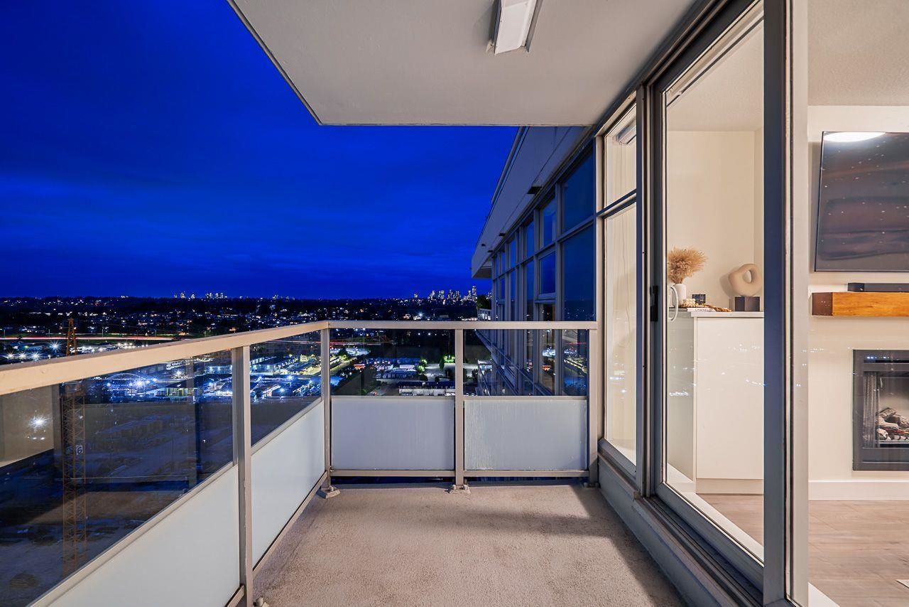 2903 2289 YUKON CRESCENT, Burnaby BC V5C 0B2