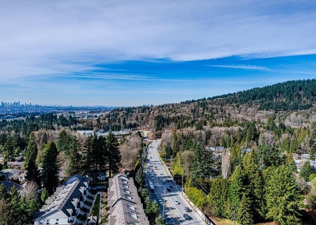 520 COMO LAKE AVENUE, Coquitlam BC V3J 0E8