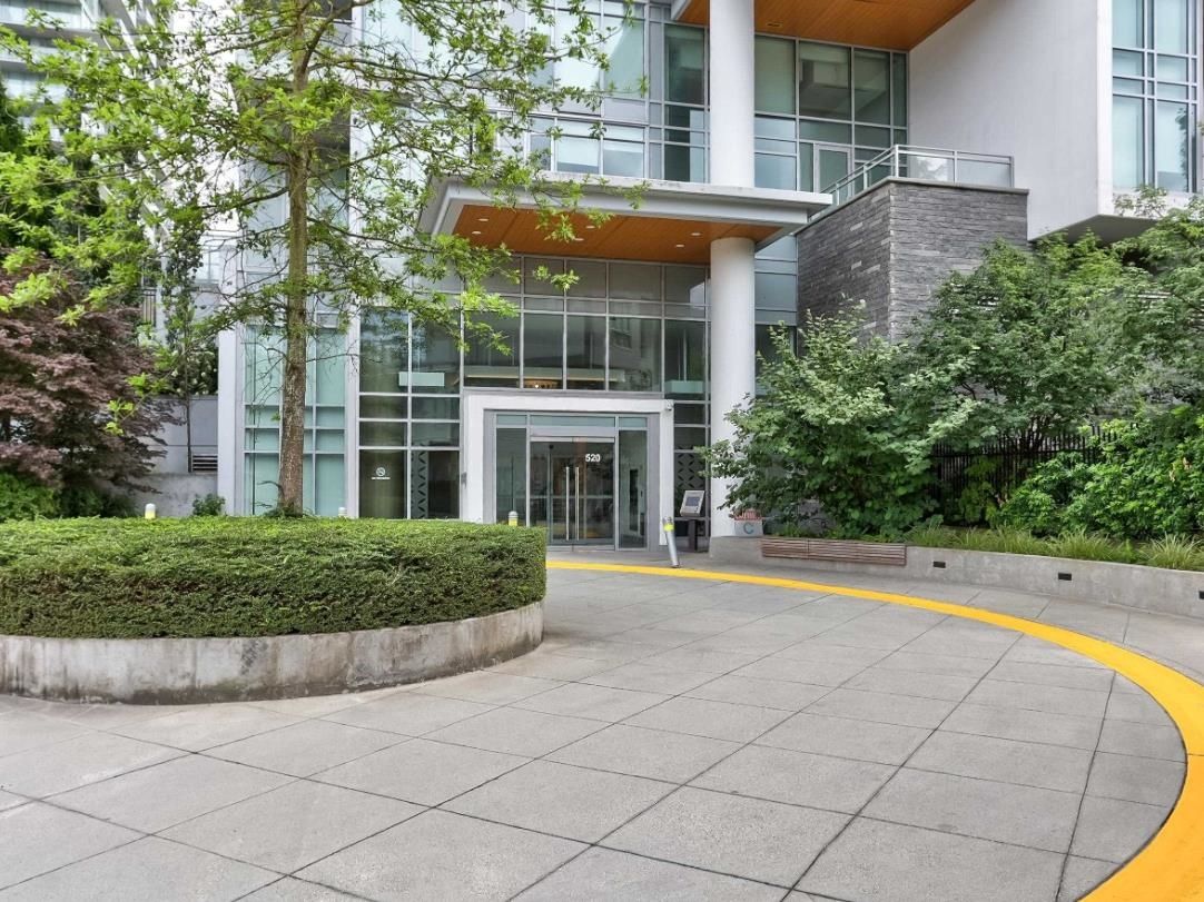 a38c5a2657cf4fddf31a09415b0d2bc1 520 COMO LAKE AVENUE, Coquitlam BC V3J 0E8