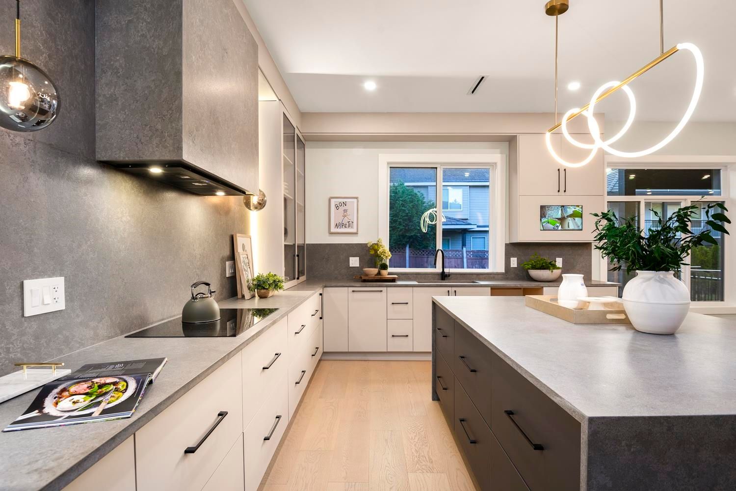 10141 172A STREET, Surrey BC V4N 4H6