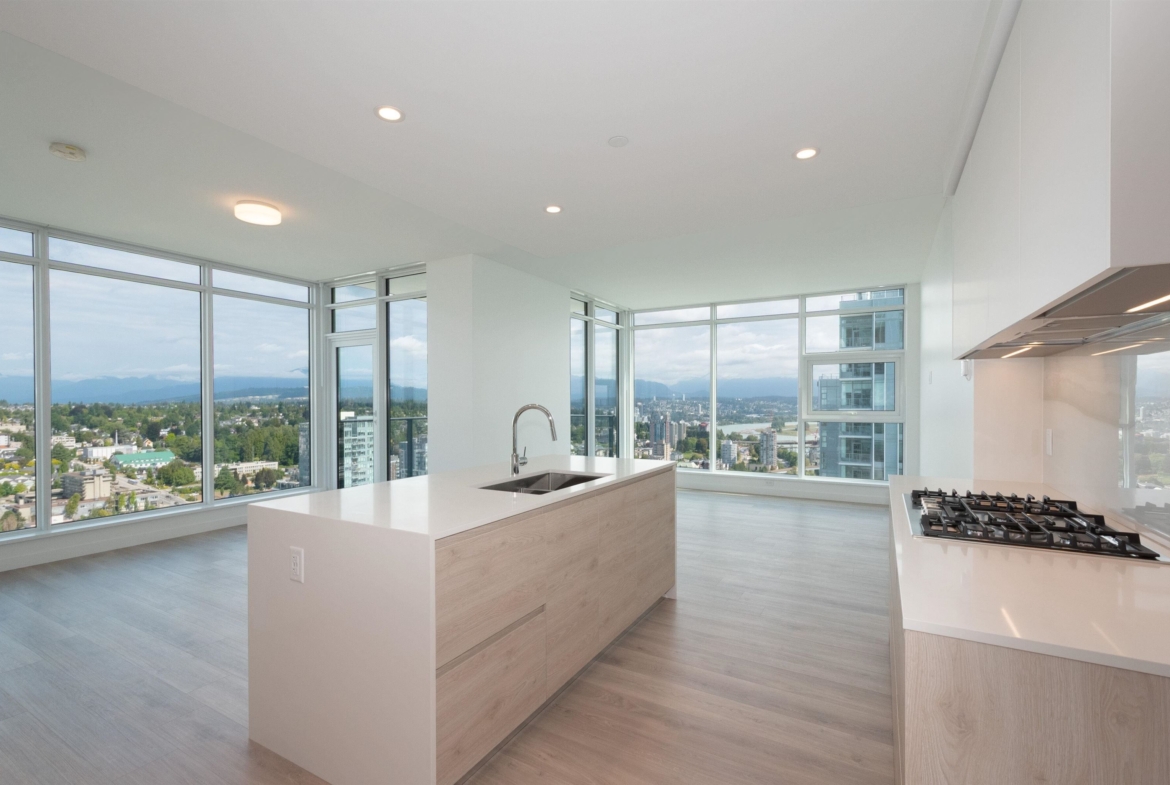 4004 680 Quayside Drive