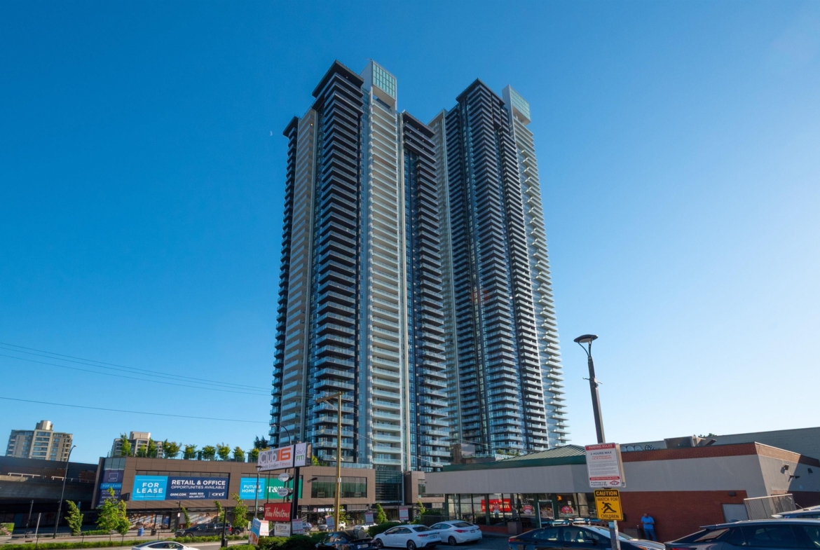3807 4168 Lougheed Highway
