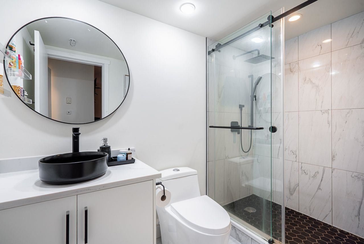2903 2289 YUKON CRESCENT, Burnaby BC V5C 0B2