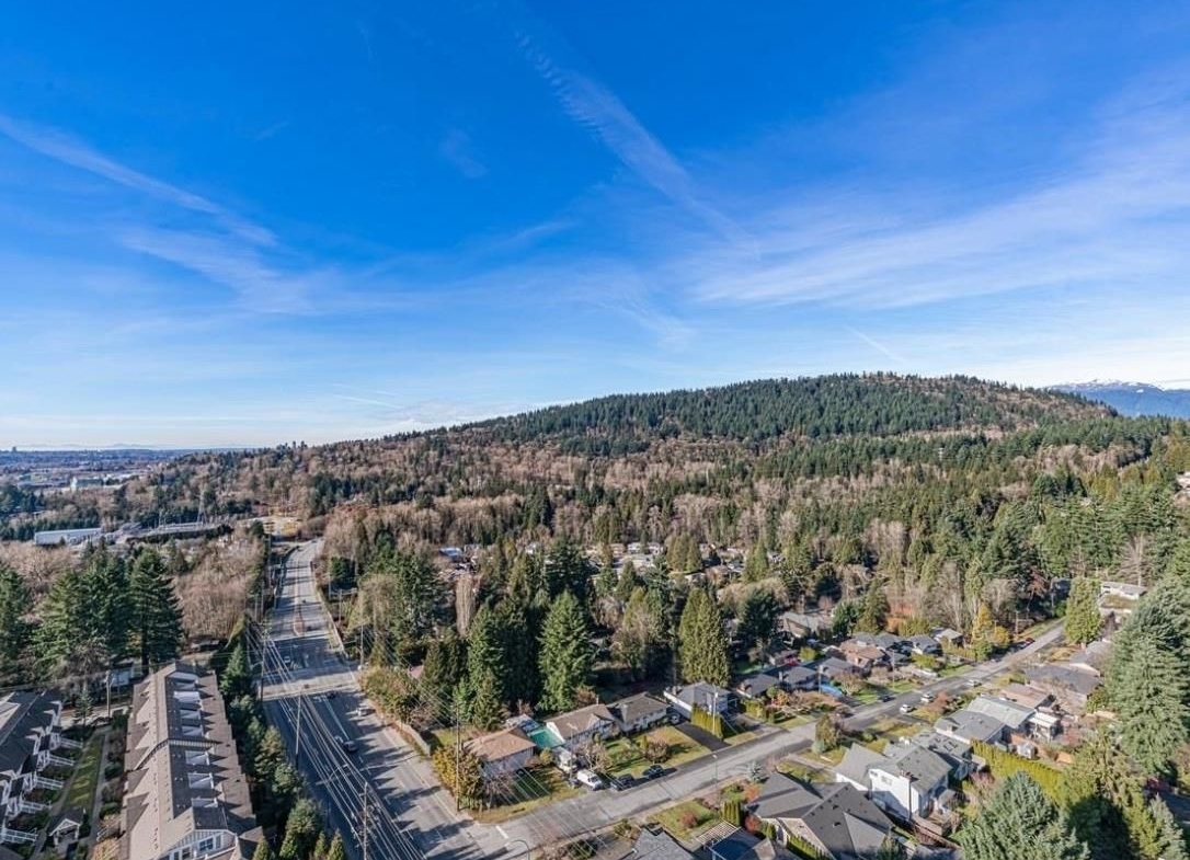 520 COMO LAKE AVENUE, Coquitlam BC V3J 0E8