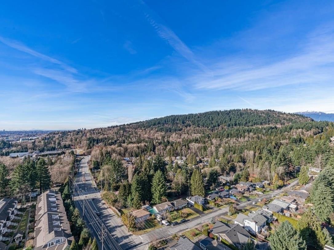 dfb2940bdd13a5b887b1049cca0d43c7 520 COMO LAKE AVENUE, Coquitlam BC V3J 0E8