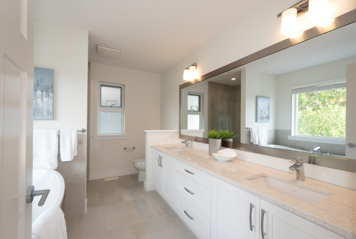 20461 83A Avenue, Langley BC V2Y 0S2