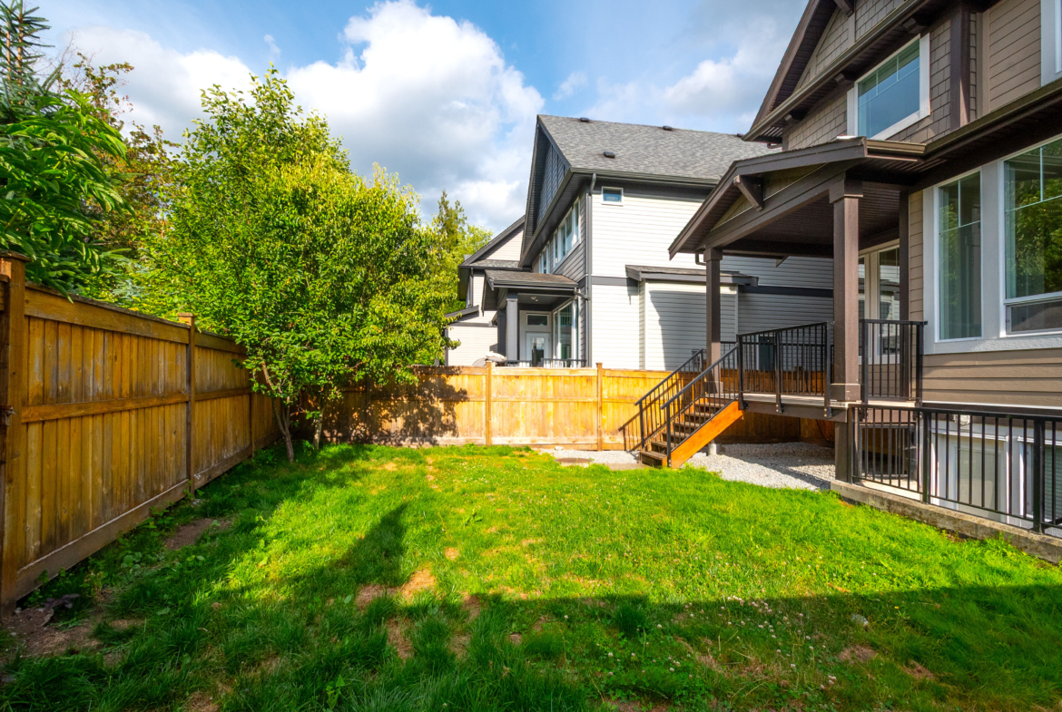 20461 83A Avenue, Langley BC V2Y 0S2